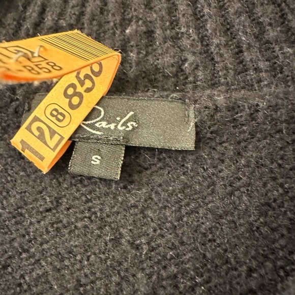 Rails kana star sweater ((SW1) - Picture 2 of 4